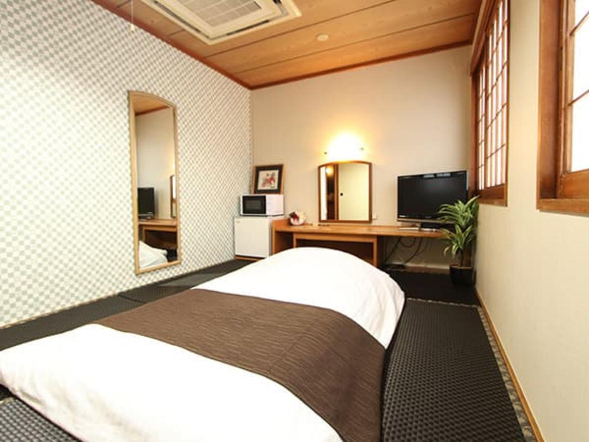 Hotel Livemax Budget Naha Tomarikou Εξωτερικό φωτογραφία