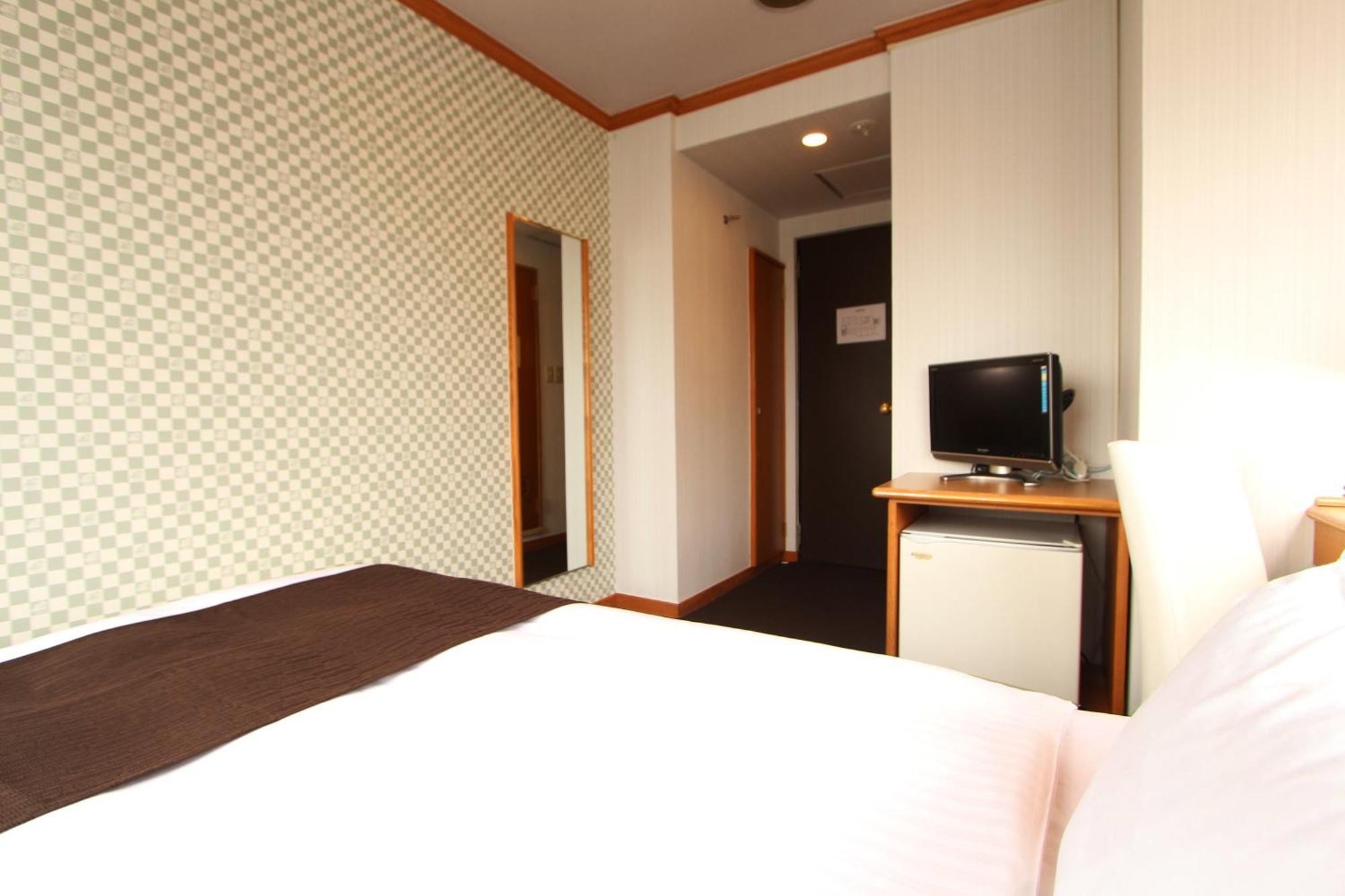 Hotel Livemax Budget Naha Tomarikou Εξωτερικό φωτογραφία