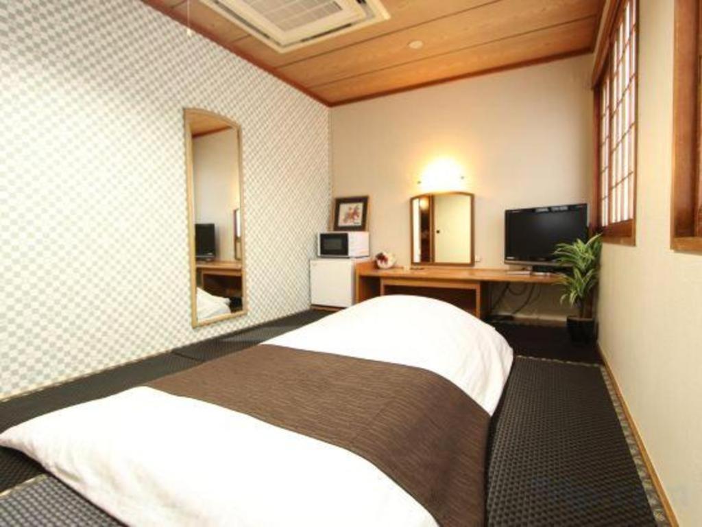 Hotel Livemax Budget Naha Tomarikou Εξωτερικό φωτογραφία