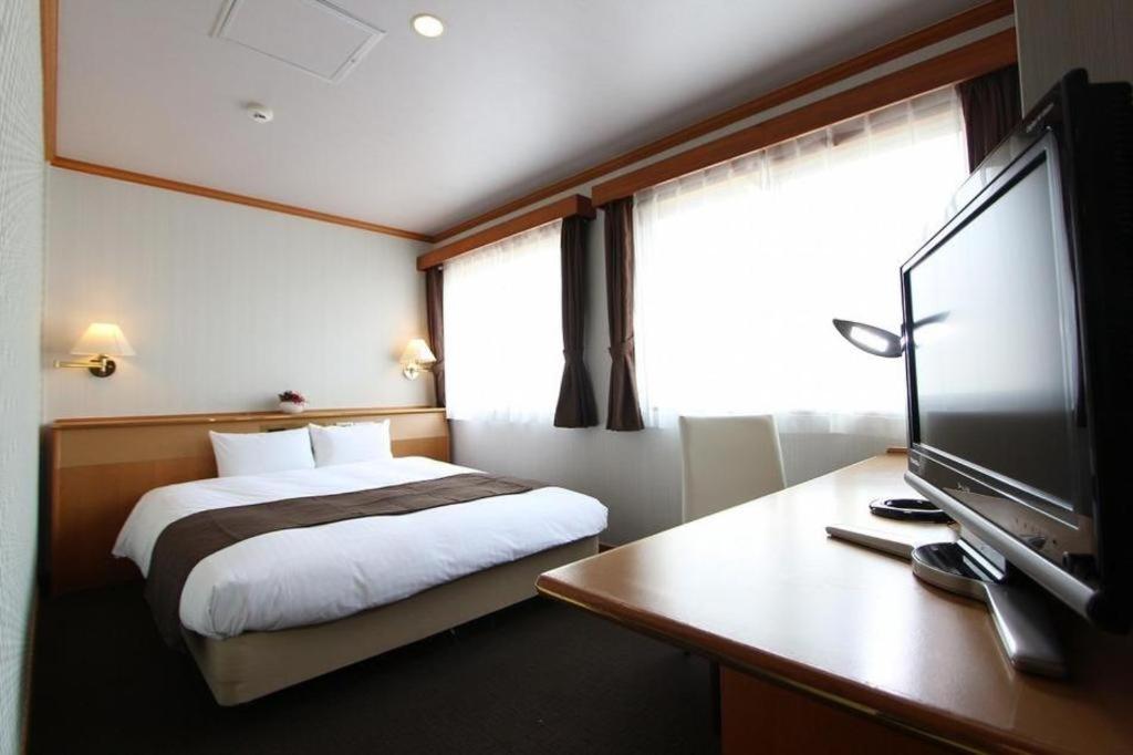 Hotel Livemax Budget Naha Tomarikou Εξωτερικό φωτογραφία