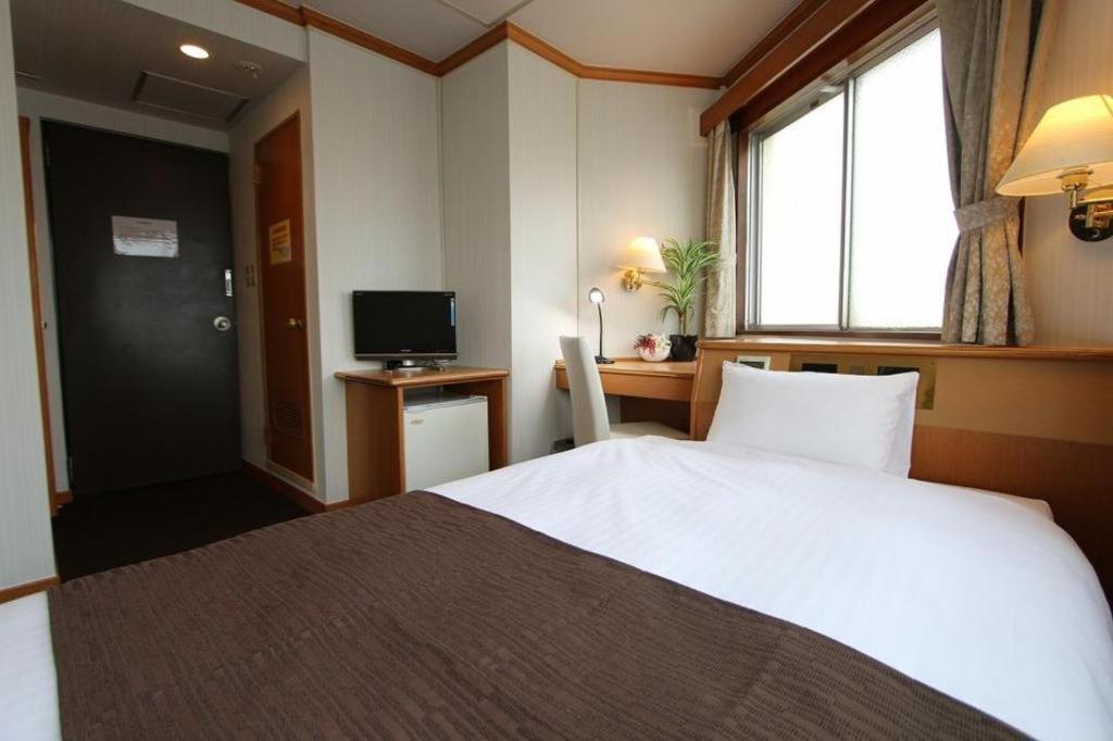 Hotel Livemax Budget Naha Tomarikou Εξωτερικό φωτογραφία